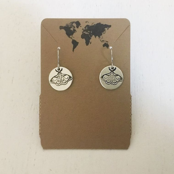Moth small circular earrings in silver color