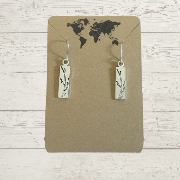 Tree branch small dangle earrings in silver color